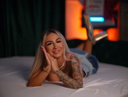 CelineDyor avatar