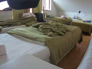 voyeurcam-julmodels-bed-2 avatar