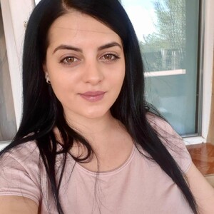 HotCallia avatar
