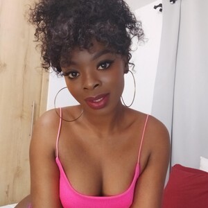 Jessy_Desires avatar