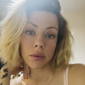 Vivienne__Fox avatar