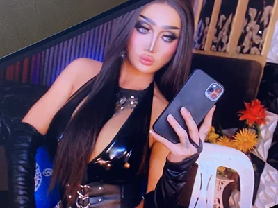 IndestructibleLily avatar