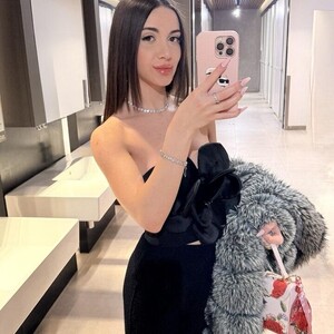 CrazyMia69 avatar